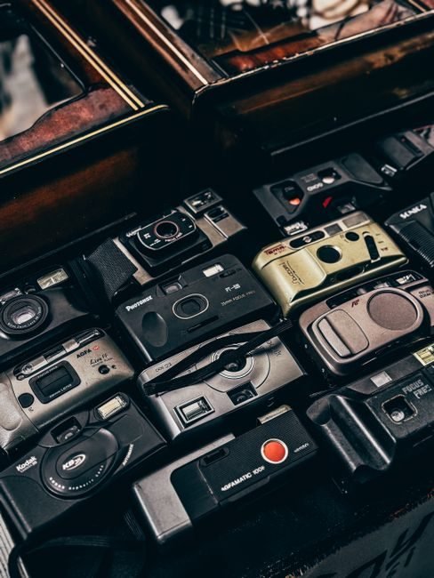 Kodak EC35 is a dirt-cheap point-and-shoot film camera