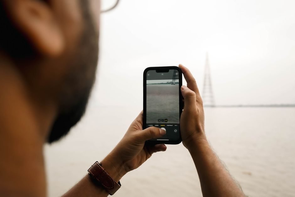 AI-driven memory crunch jolts India’s smartphone market