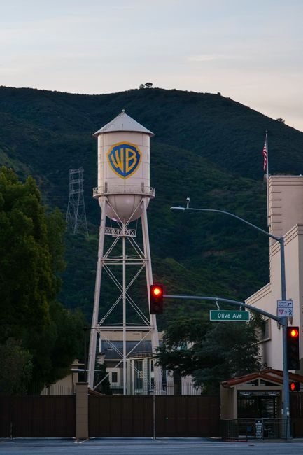 Judge pauses $110B Paramount-Warner Bros merger