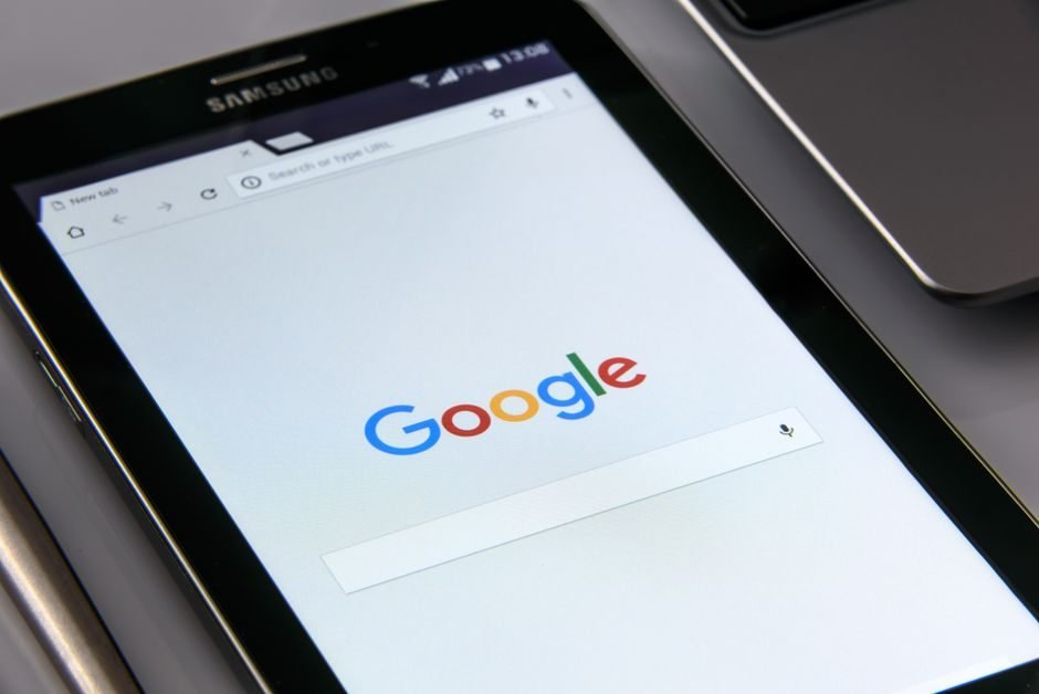 Google now lets you sign in to your account using a selfie video