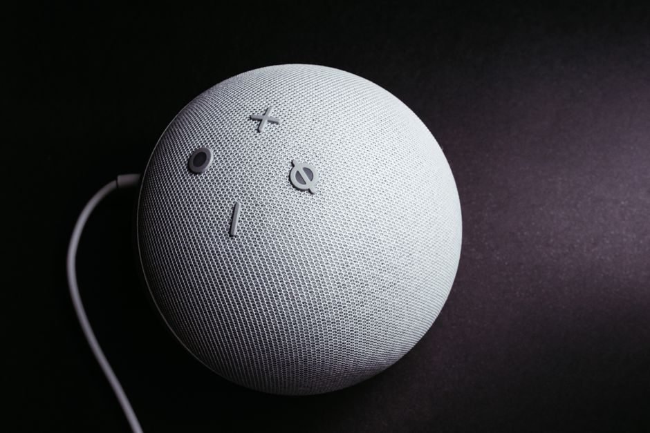Introducing Real World VoiceEQ: Measuring the human quality of voice AI