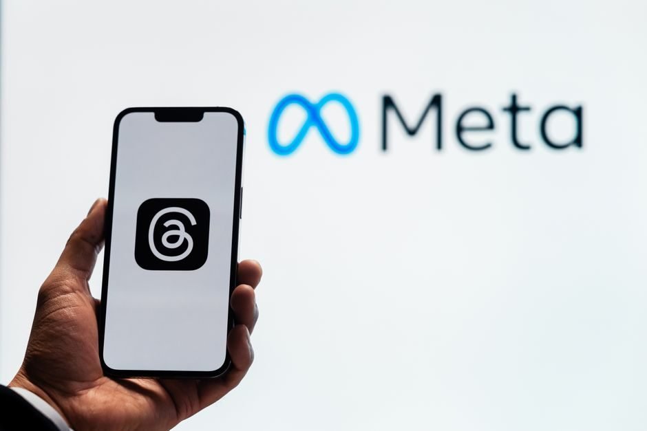 Threads users can now chat with Meta AI in their DMs