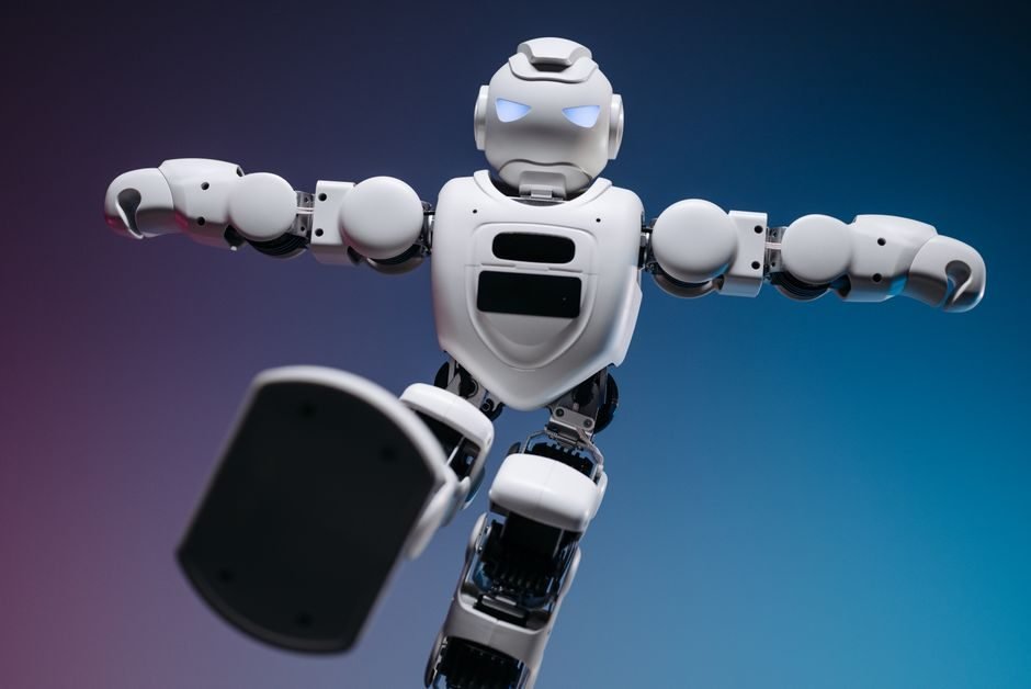 Google DeepMind’s new AI model can control a robot’s entire body