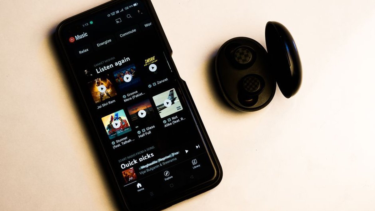 Spotify’s new Playlist Notes let users and editors explain their song picks