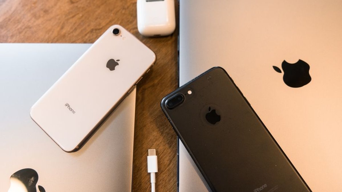 Apple’s new macOS update reportedly contains a video of AirPods with a camera