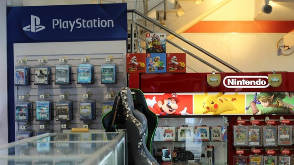 US physical game sales drop to lowest monthly total since 1995 | US Monthly Charts