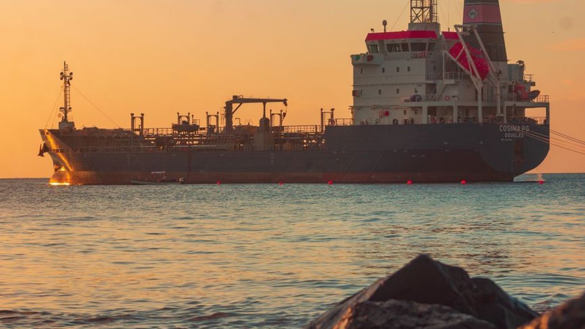 FBI, Coast Guard boarded hacked oil tankers heading towards US coast