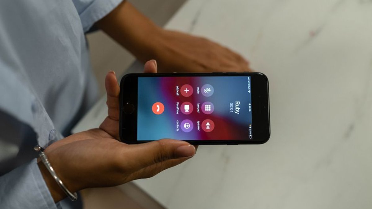 India forces caller-ID apps to feed spam reports to telcos