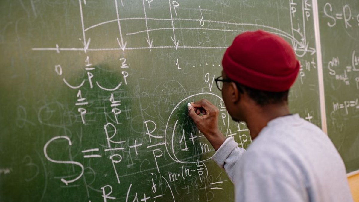 OpenAI forms math advisory group as its AI resolves more than 100 open problems - TechCrunch