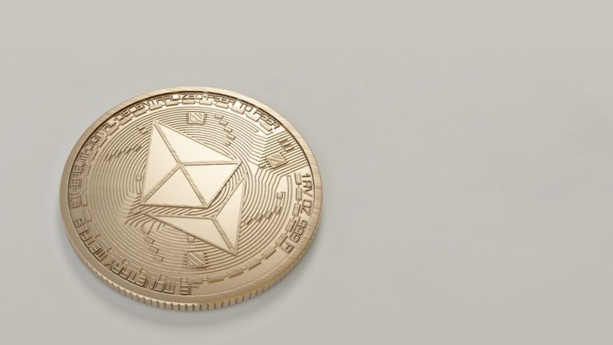 Why Is Ethereum Up Today? It Just Broke Above $2,672, Opening the Door to $3,000 - Yahoo Finance