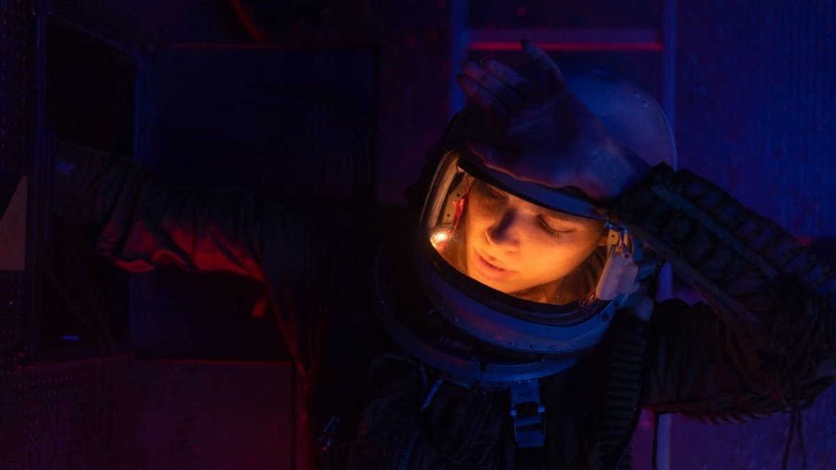 Netflix’s 26-Episode Sci-Fi Series Is So Good, You Can Rewatch It Multiple Times - Collider