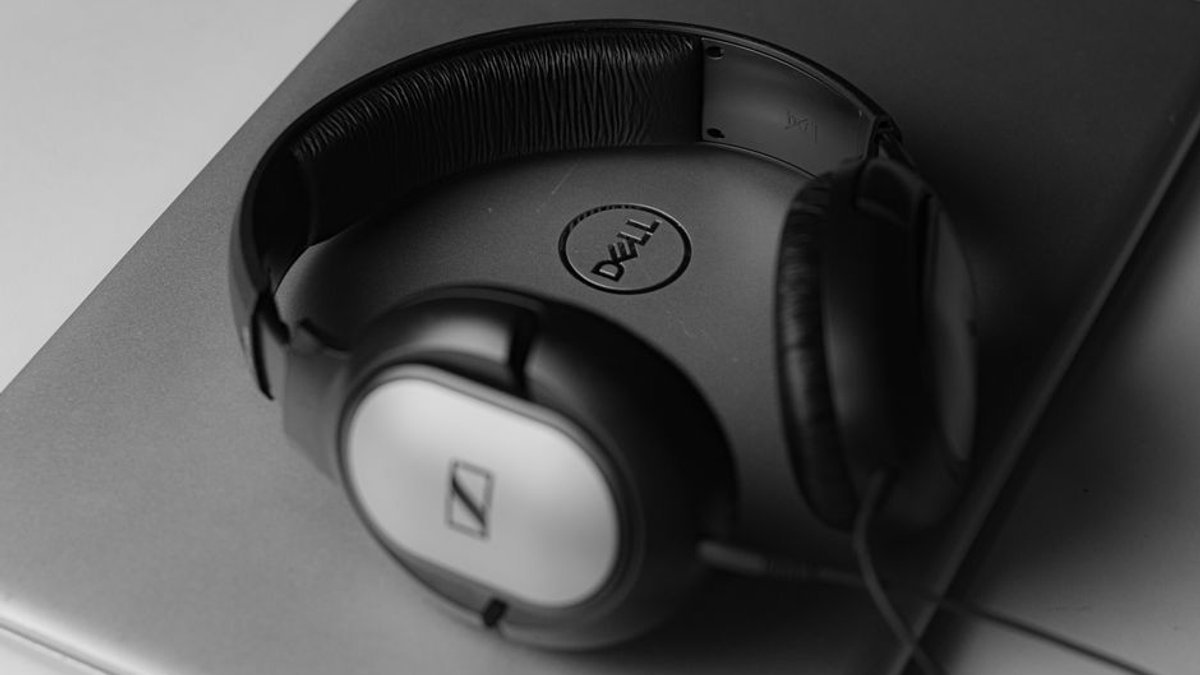 Sennheiser Momentum 5 review: Great sound, incredible battery life, and few compromises